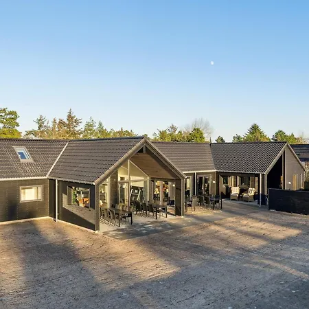 Semesterbostad 5 Star In *