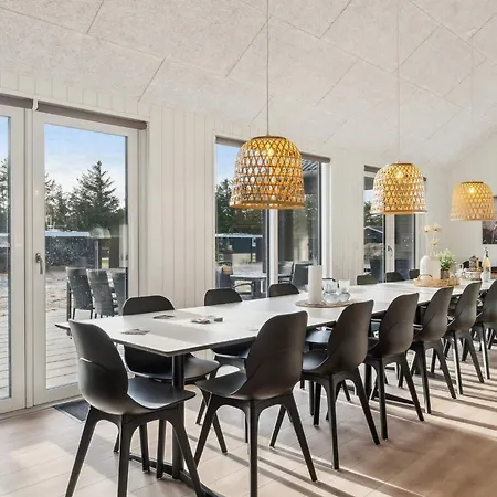 5 Star In Semesterbostad Vejers Strand